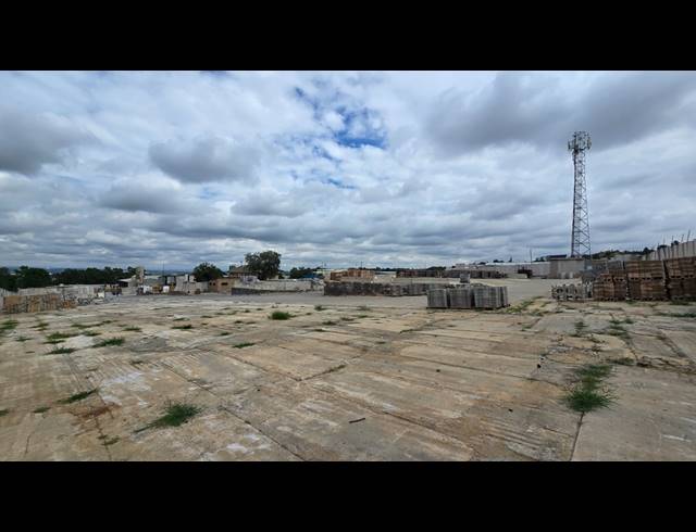 17,061M² INDUSTRIAL YARD FOR SALE IN CHLOORKOP